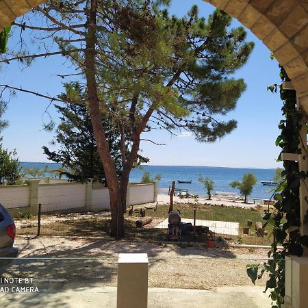 Apartmani Ana Vir Exteriér fotografie