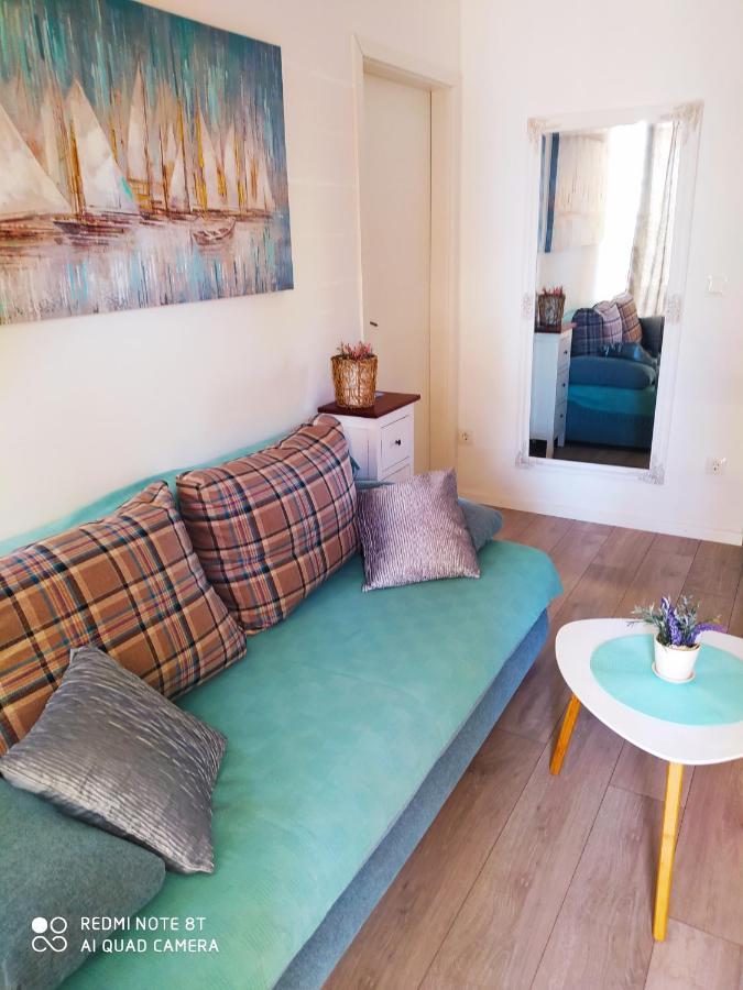 Apartmani Ana Vir Exteriér fotografie